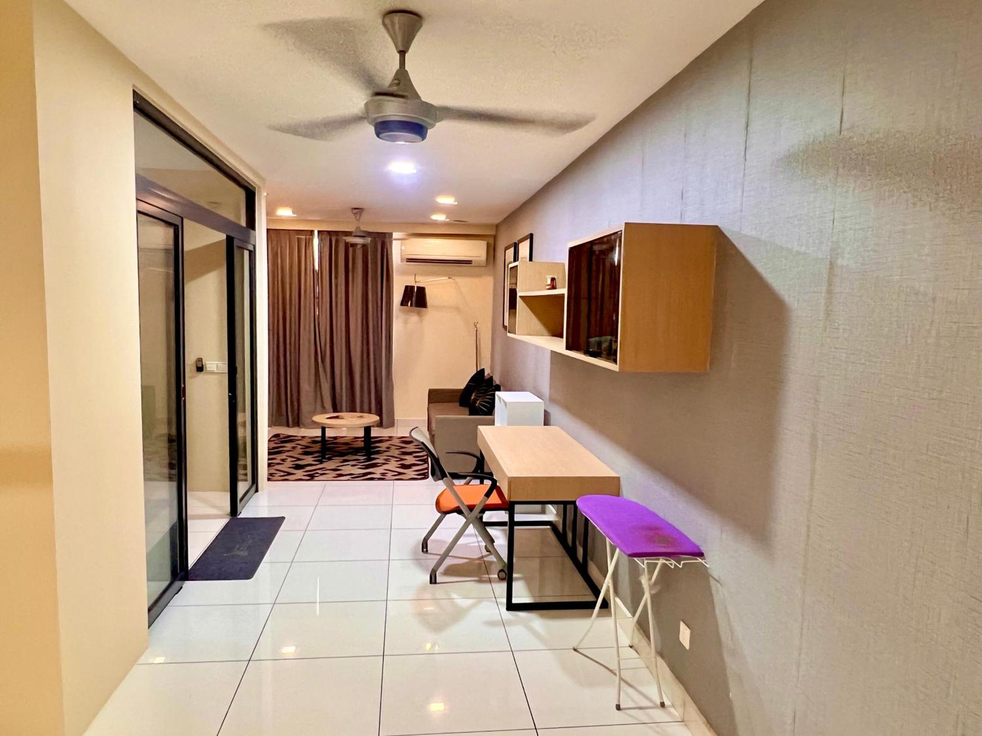 1 Tebrau Residences By Yml Apartment *